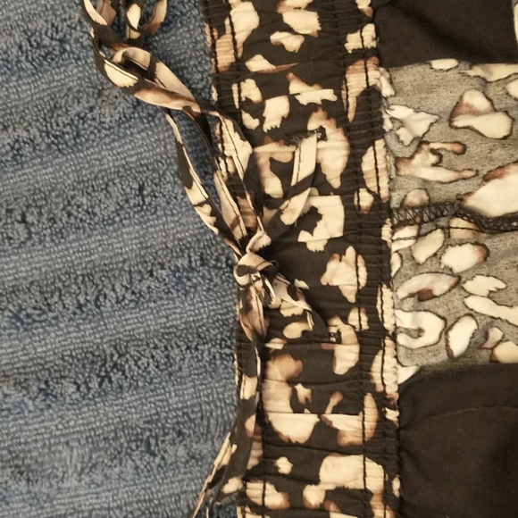 H&M Leopard Print Shorts Size S - Picture 4 of 4